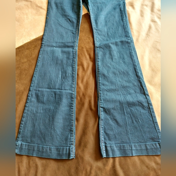 🩵2 for 45🩵AMERICAN EAGLE - low rise flare jeans - Picture 5 of 5